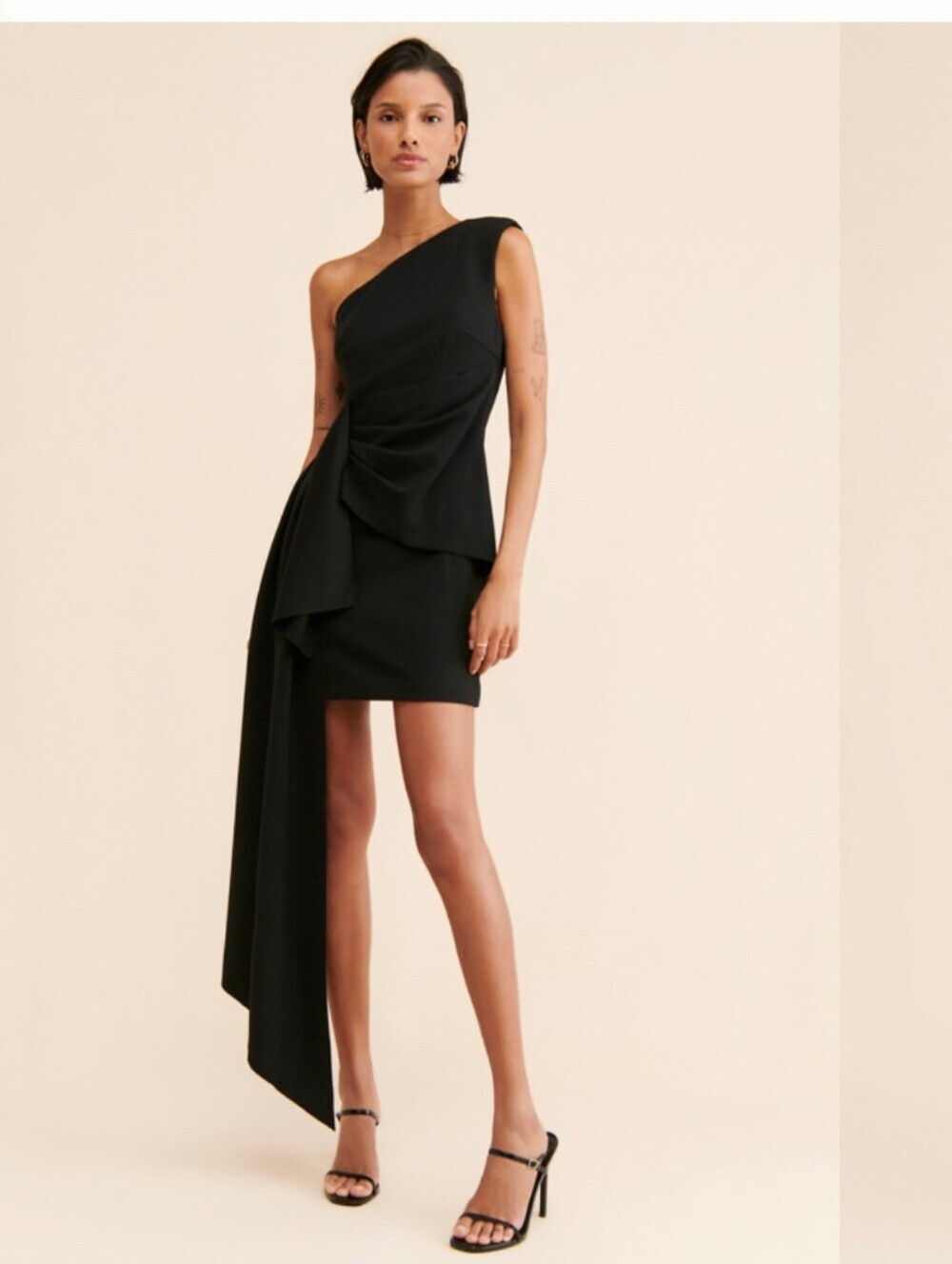 Elliatt Caicos One Shoulder Little Black Mini Dress Size XS NWT